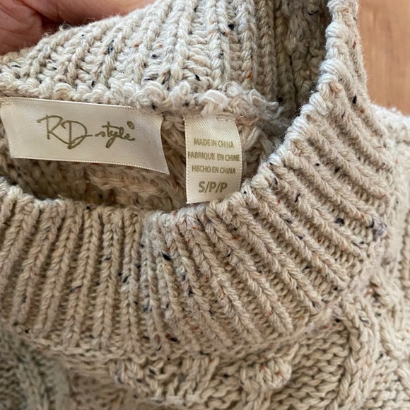 Chunky Knit Sweater - Picture 2 of 2